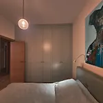 Lyna Park Apartment *