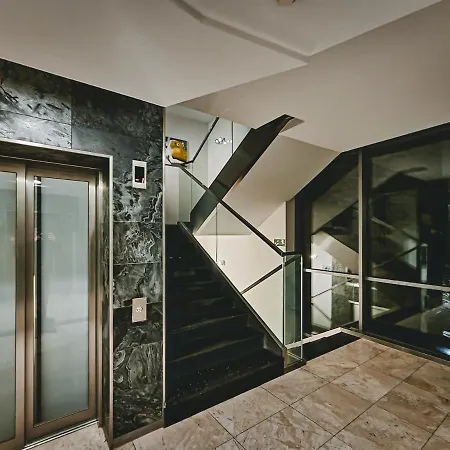 Lyna Park Apartment